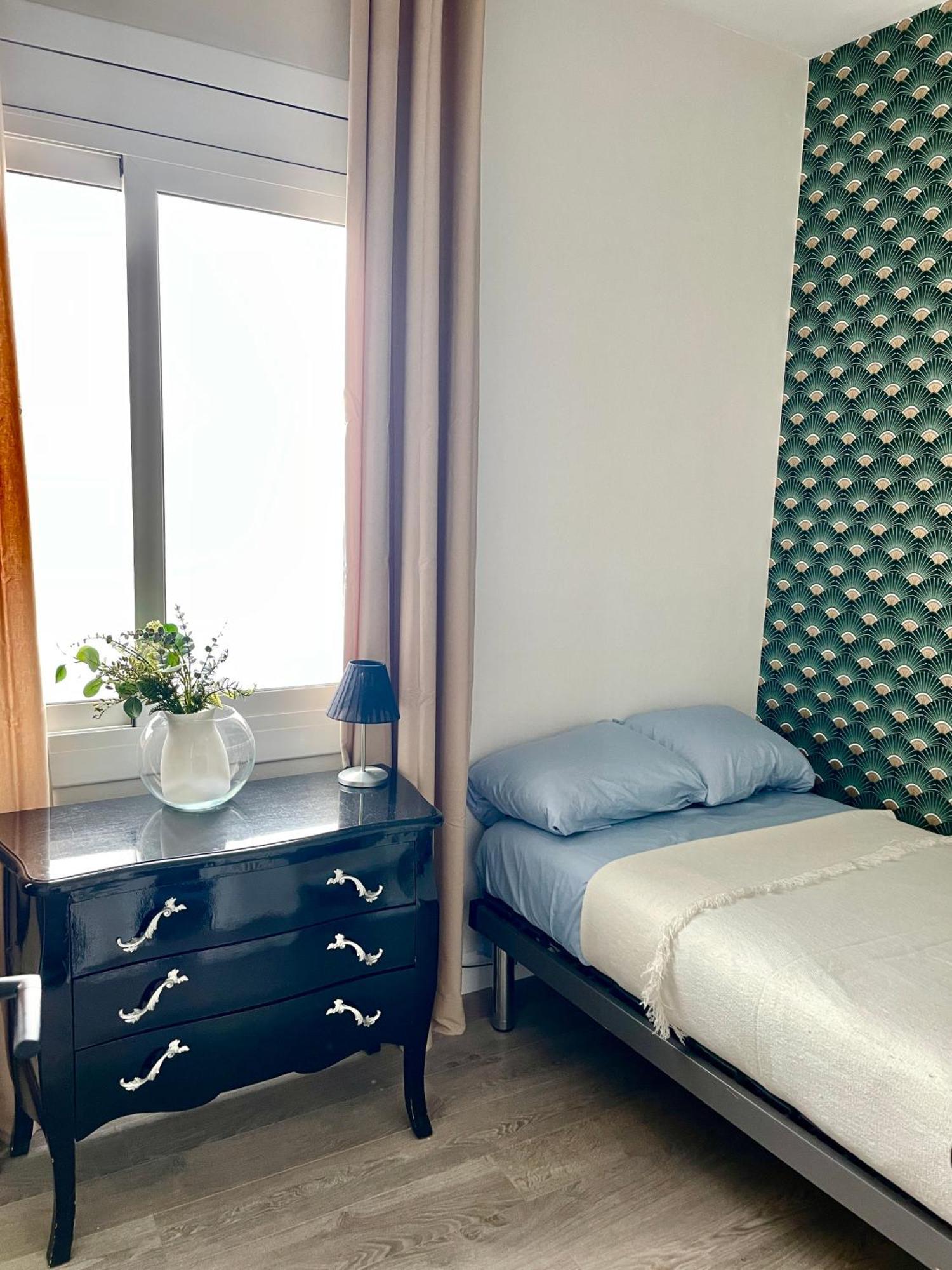 Spacious Penthouse With Big Private Terrace & View Appartement Barcelone