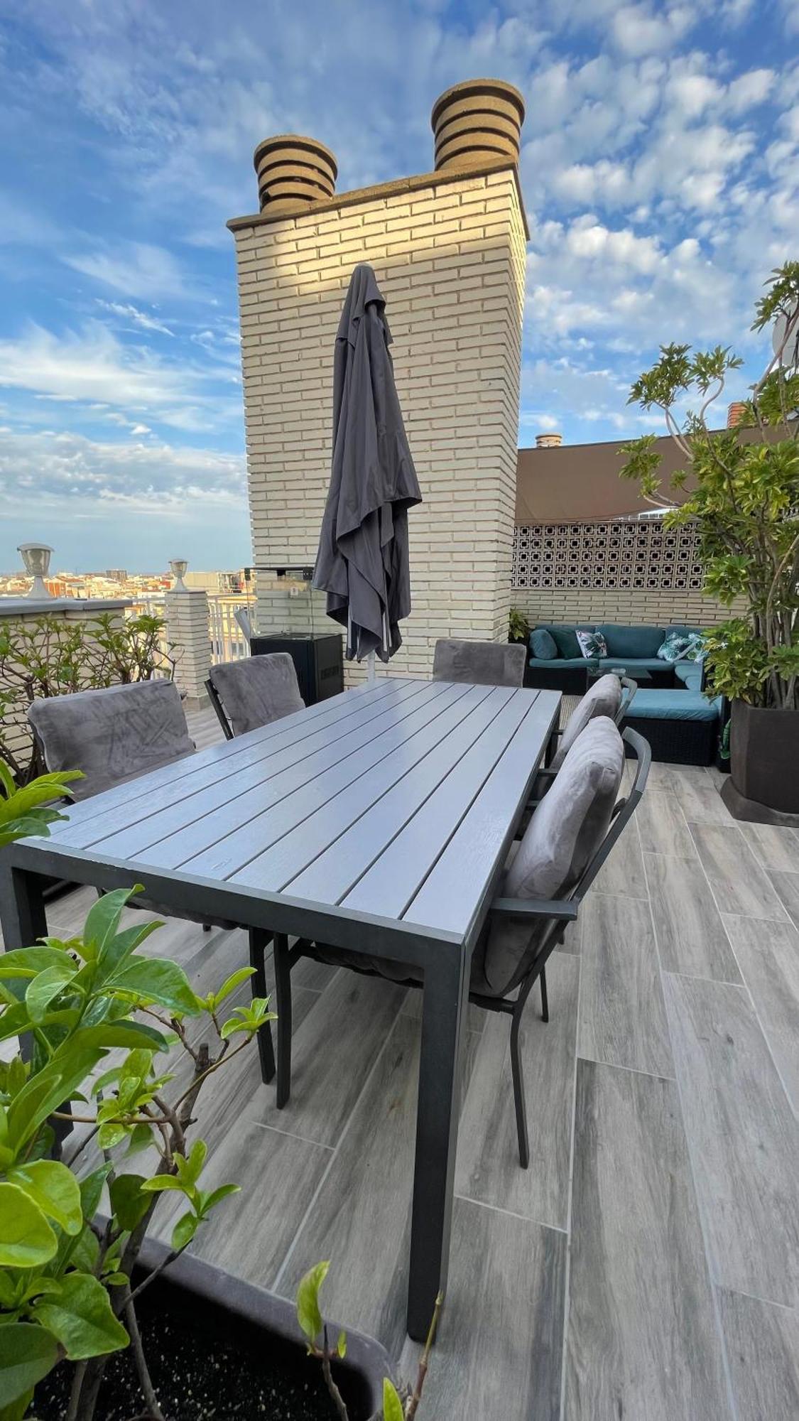 Spacious Penthouse With Big Private Terrace & View Appartement Barcelone