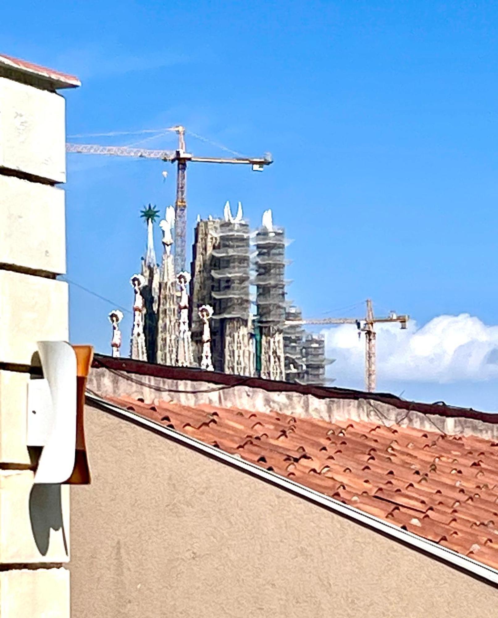 Spacious Penthouse With Big Private Terrace & View Appartement