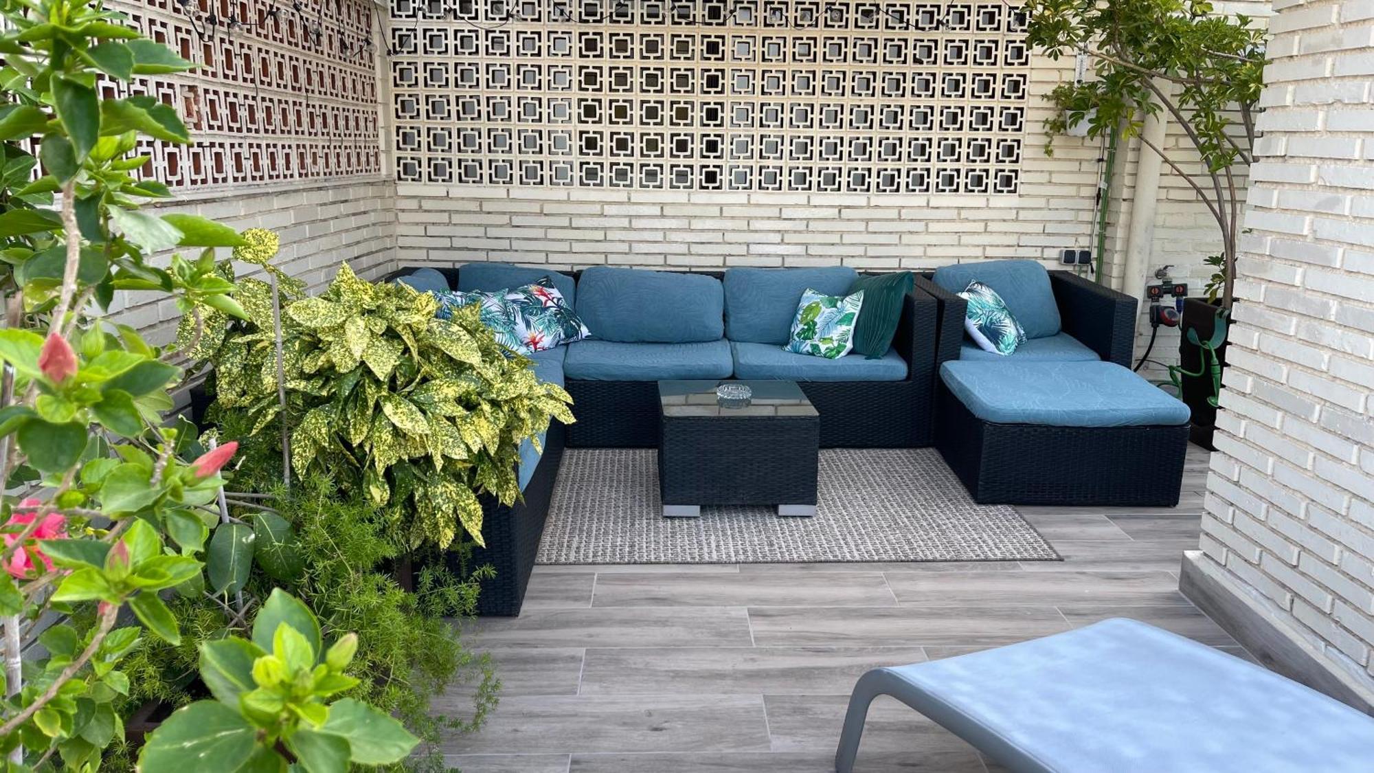 Spacious Penthouse With Big Private Terrace & View Appartement *